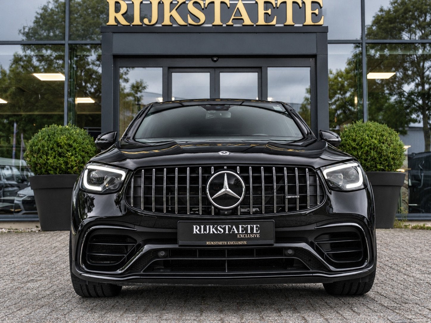 Mercedes GLC-KLASSE AMG GLC63S 4MATIC+|PANO|KERAMISCH|BURMES, Auto's, Automaat, Dealer onderhouden, Gebruikt, 510 pk