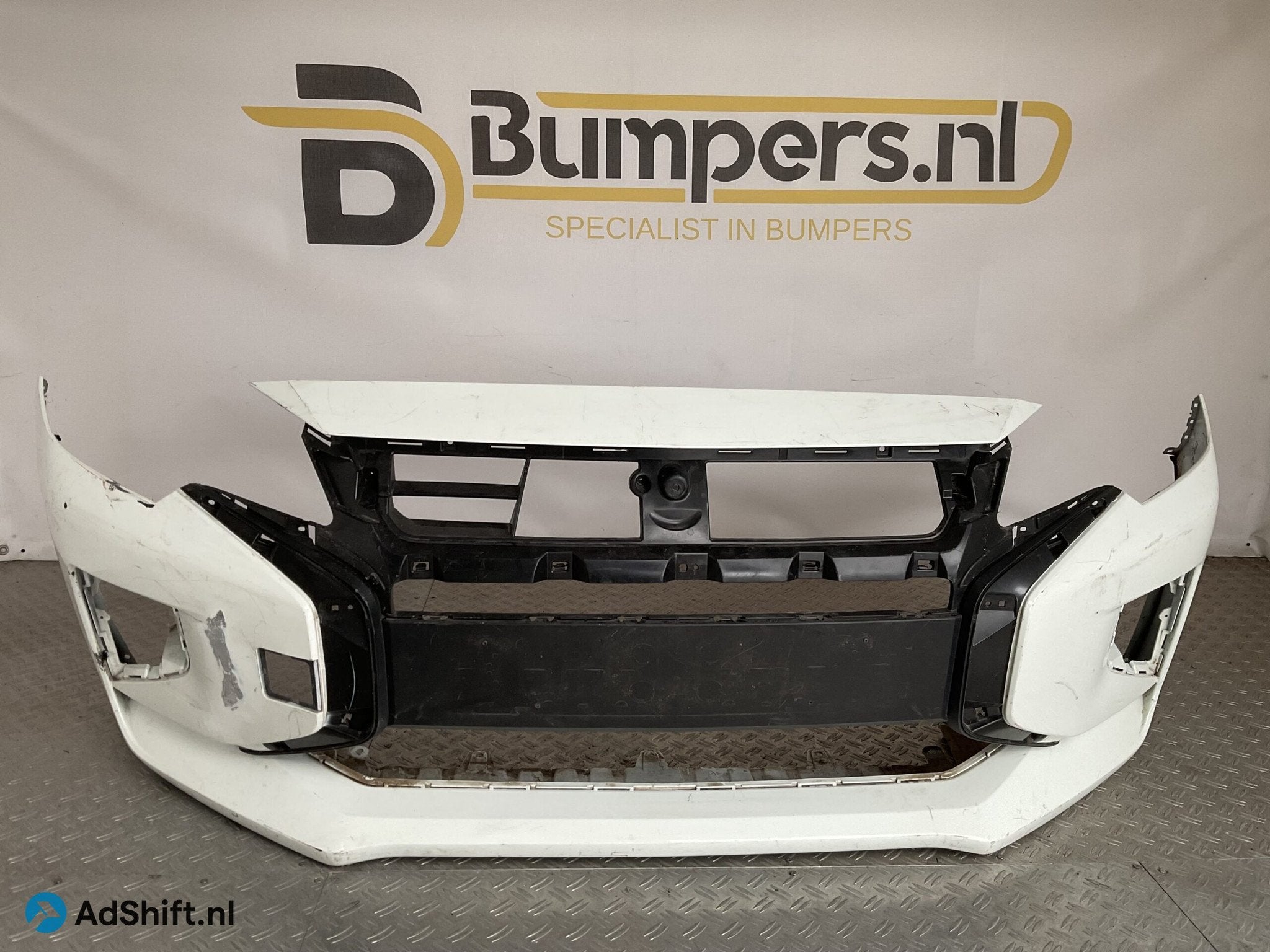 Bumper Mitsubishi Spacestar 3 III 20-23 6400J973zz Voorbumpe