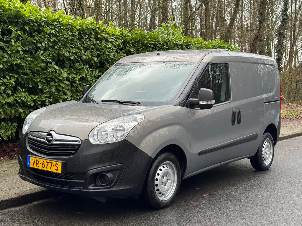 Opel Combo 1.6 D 66KW 2015, Auto's, 21 km/l, 4 cilinders, Origineel Nederlands, Bedrijf