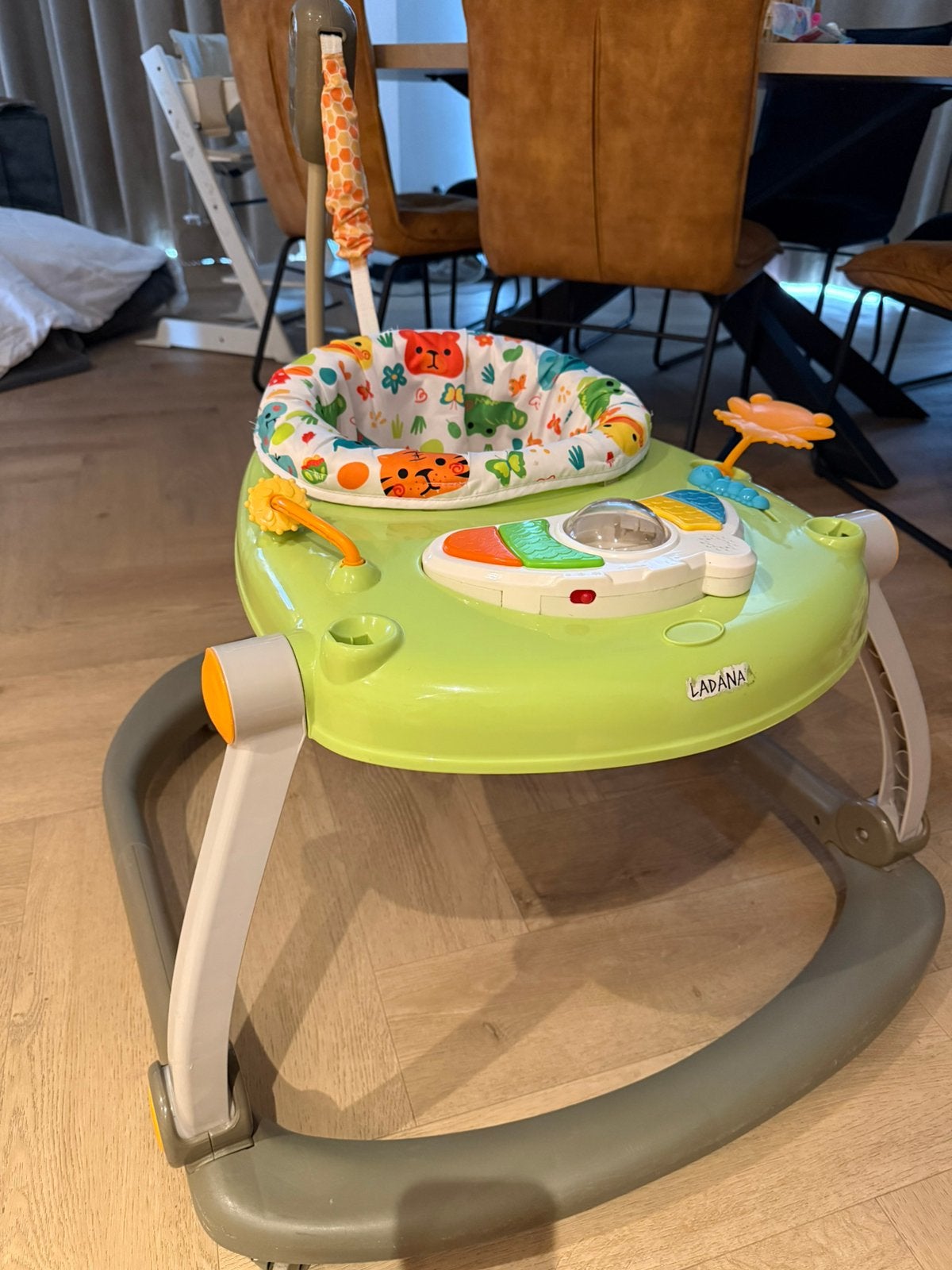 Leuke baby jumper/loopstoel met geluid en licht, Ophalen of Verzenden, Gebruikt