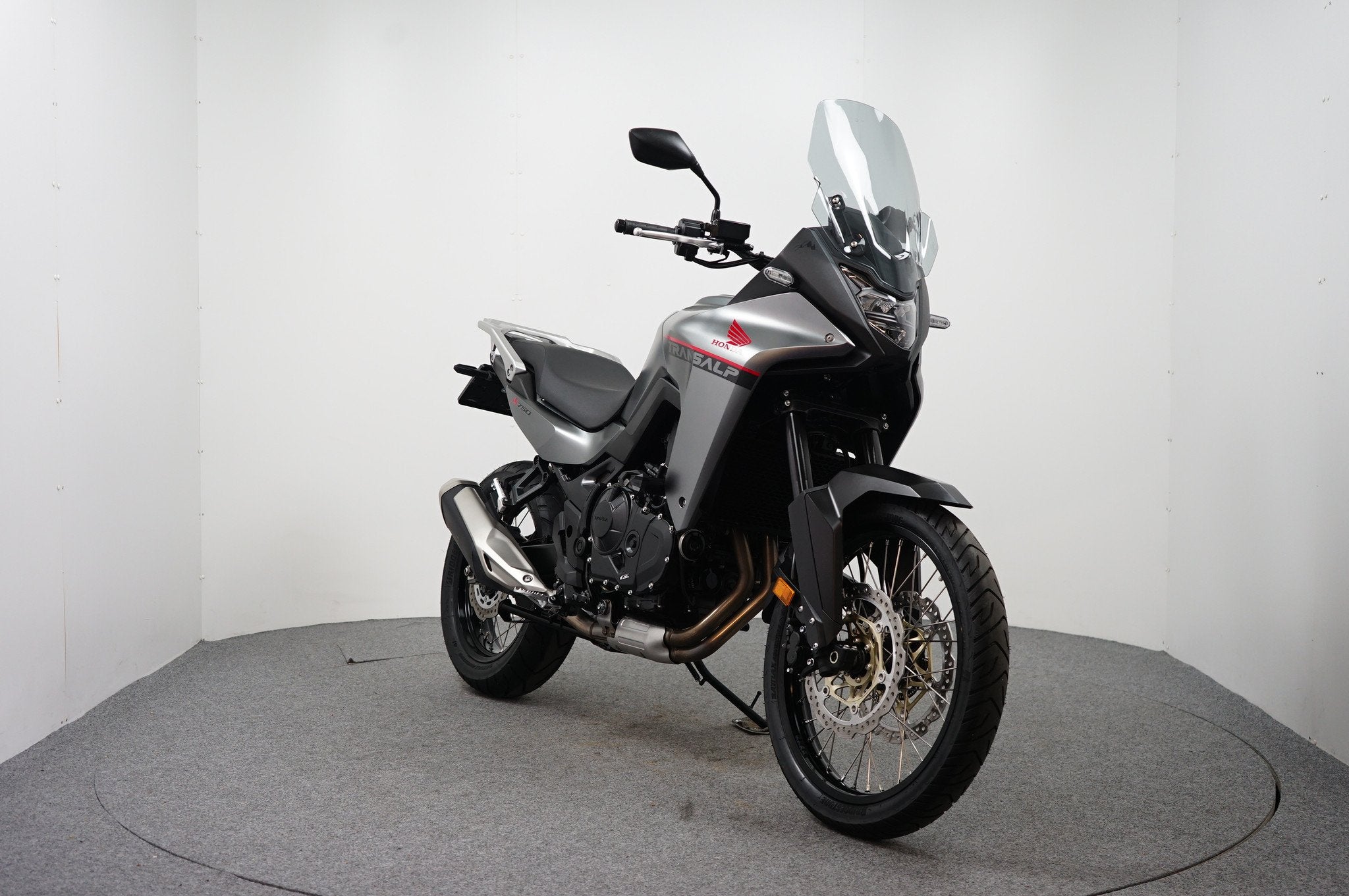 Honda XL 750 TRANSALP (bj 2023), Bedrijf, Quickshifter, Meer dan 35 kW, Toermotor