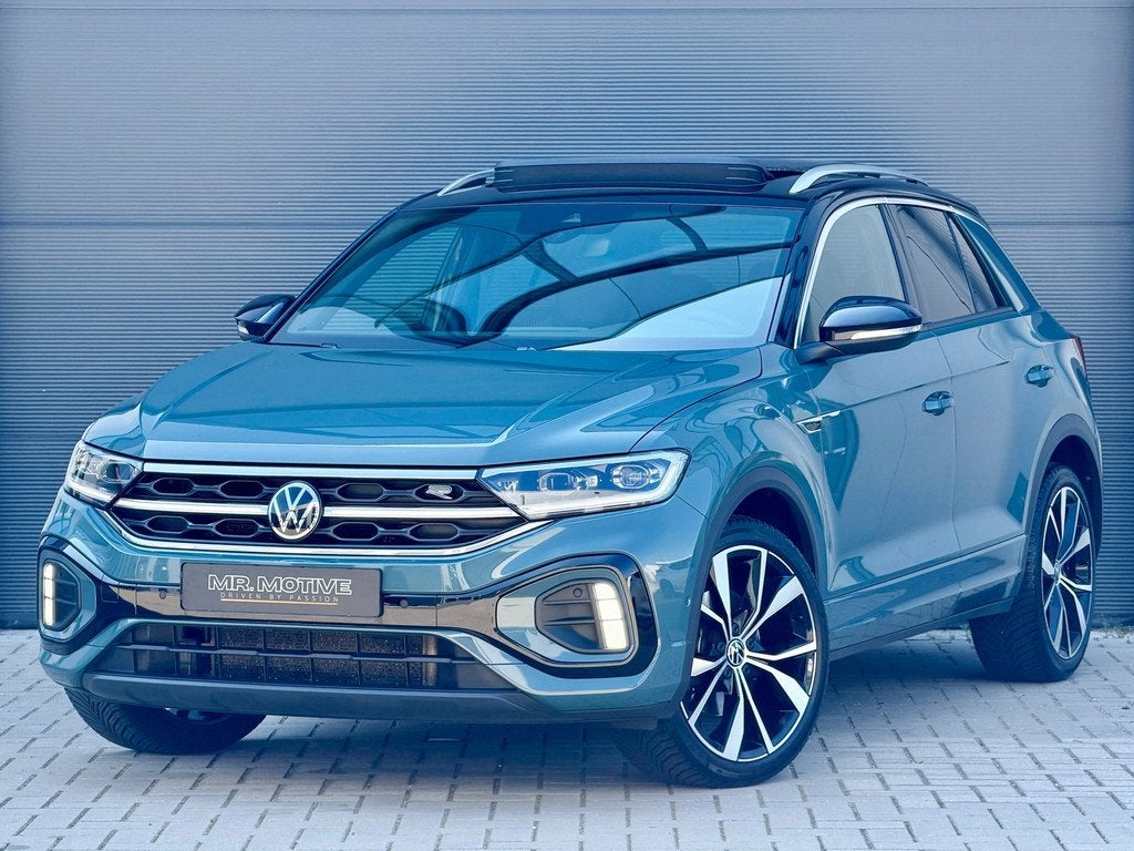Volkswagen T-ROC 1.5 TSI R-Line 150 PK DSG | IQ Light | Pano, Euro 6, 4 cilinders, 150 pk, Blauw