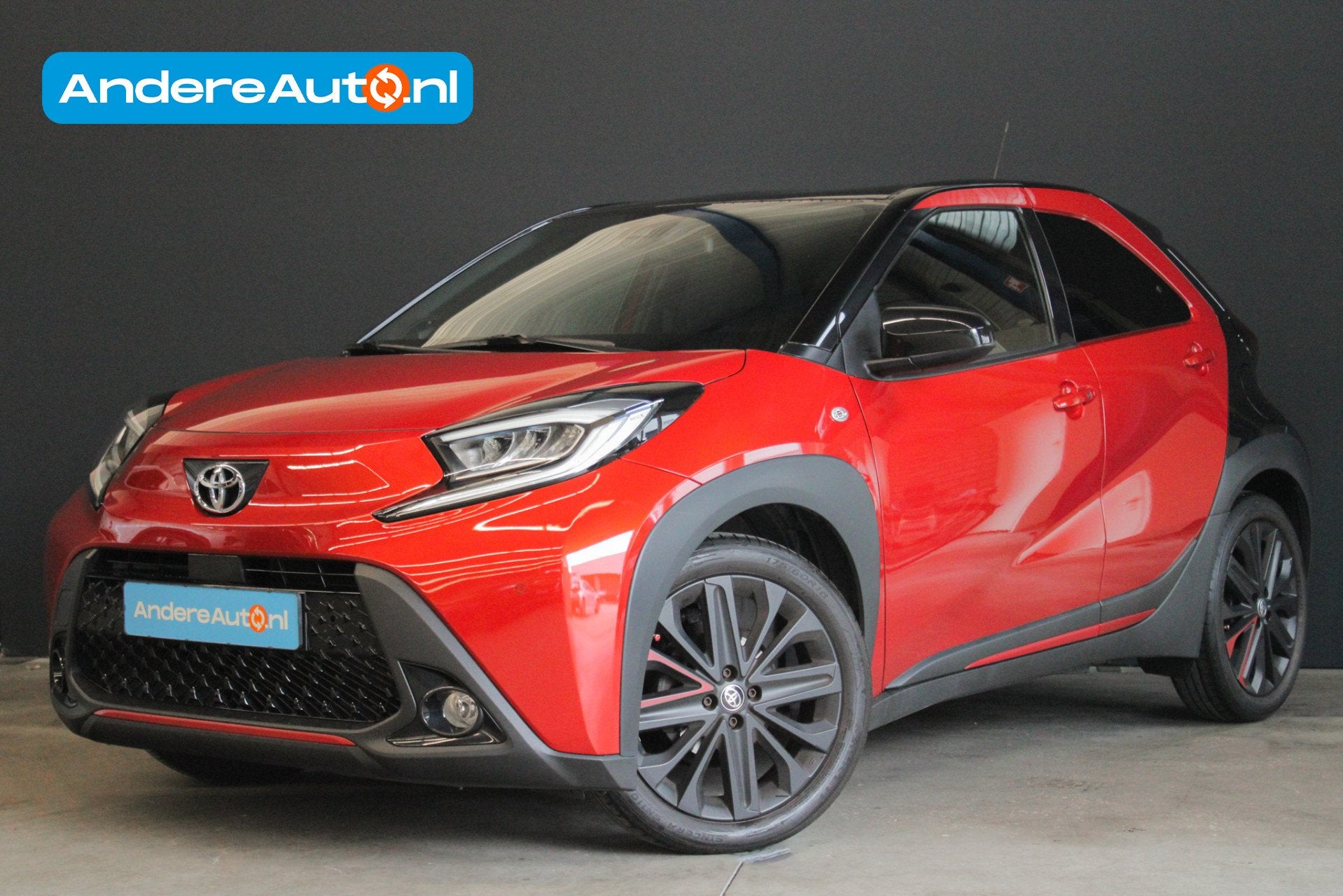 Toyota Aygo X 1.0 VVT-i MT Premium |nieuw onderhoud|stoelver, Voorwielaandrijving, Gebruikt, Zwart, 4 stoelen