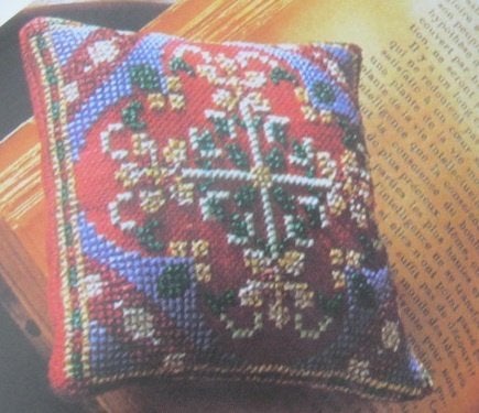 Borduurpatroon  Spelden kussentje   nr 8412, Verzenden, Nieuw, Handborduren, Patroon
