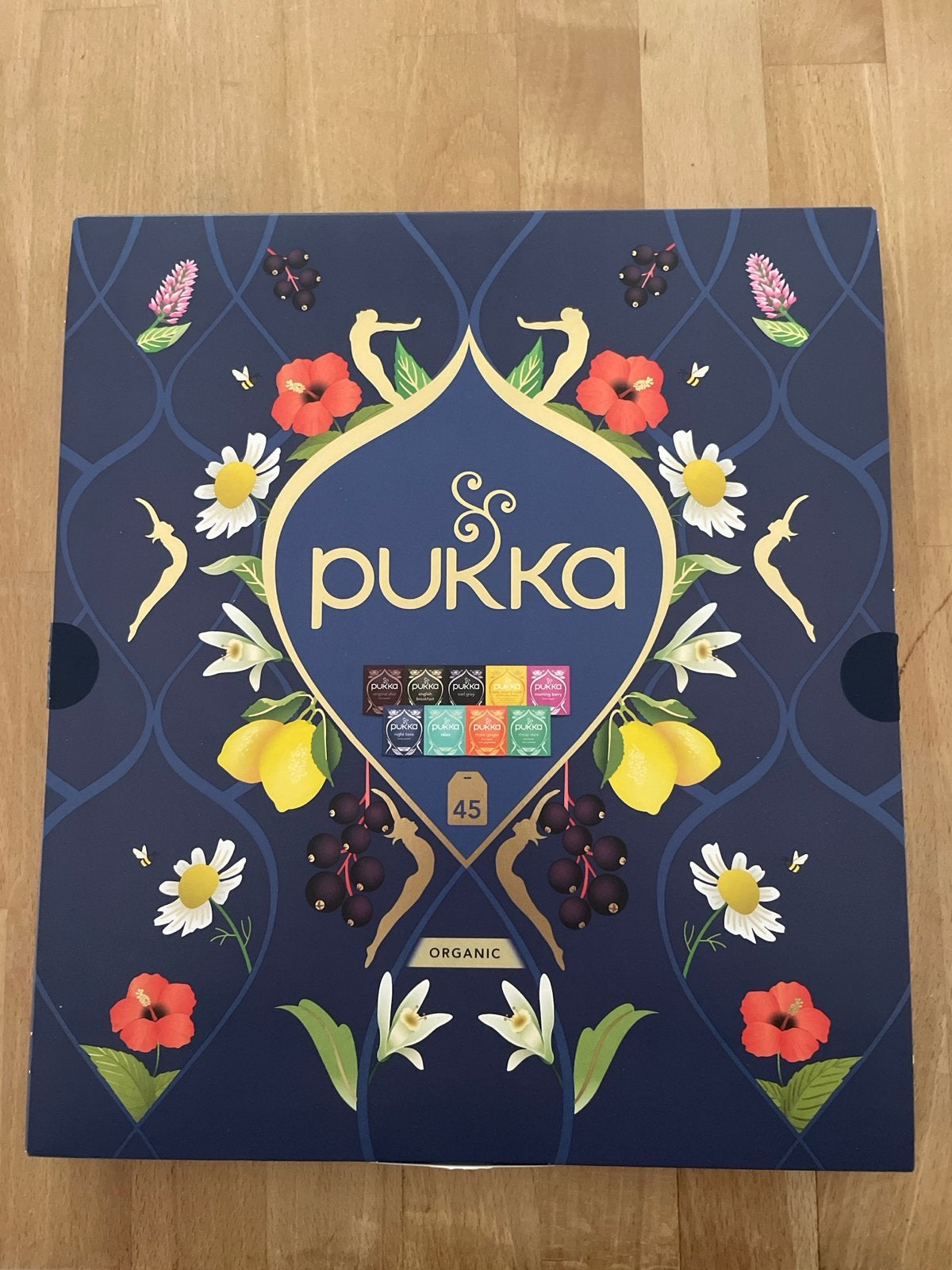 Nieuwe Pukka theedoos met 45 theezakjes, Hobby en Vrije tijd, Ophalen of Verzenden, Theezakje(s), Vol