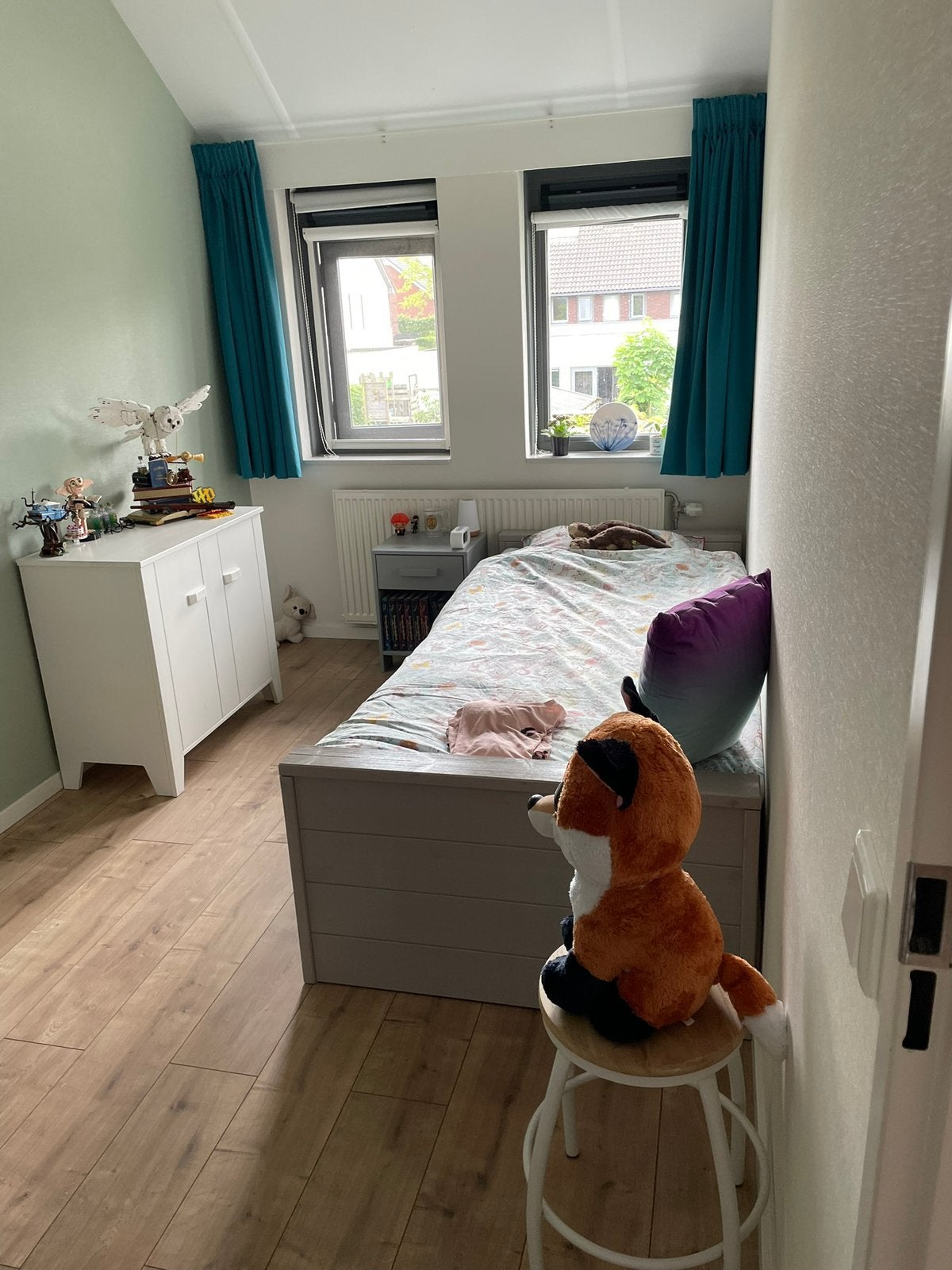 Woood bed + nachtkastje + kledingkast Dennis grijs, Ophalen, Gebruikt, Eenpersoons, Grijs