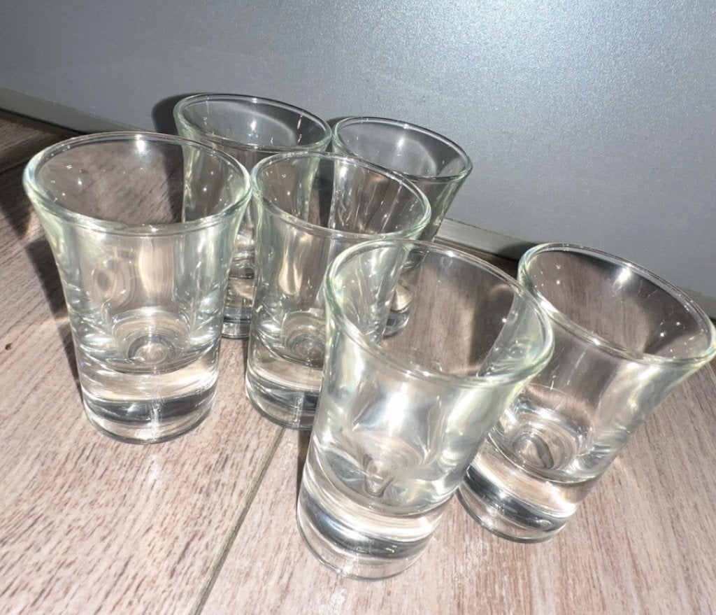 6 Blokker borrel/shot glazen., Ophalen of Verzenden, Zo goed als nieuw, Borrel- of Shotglas