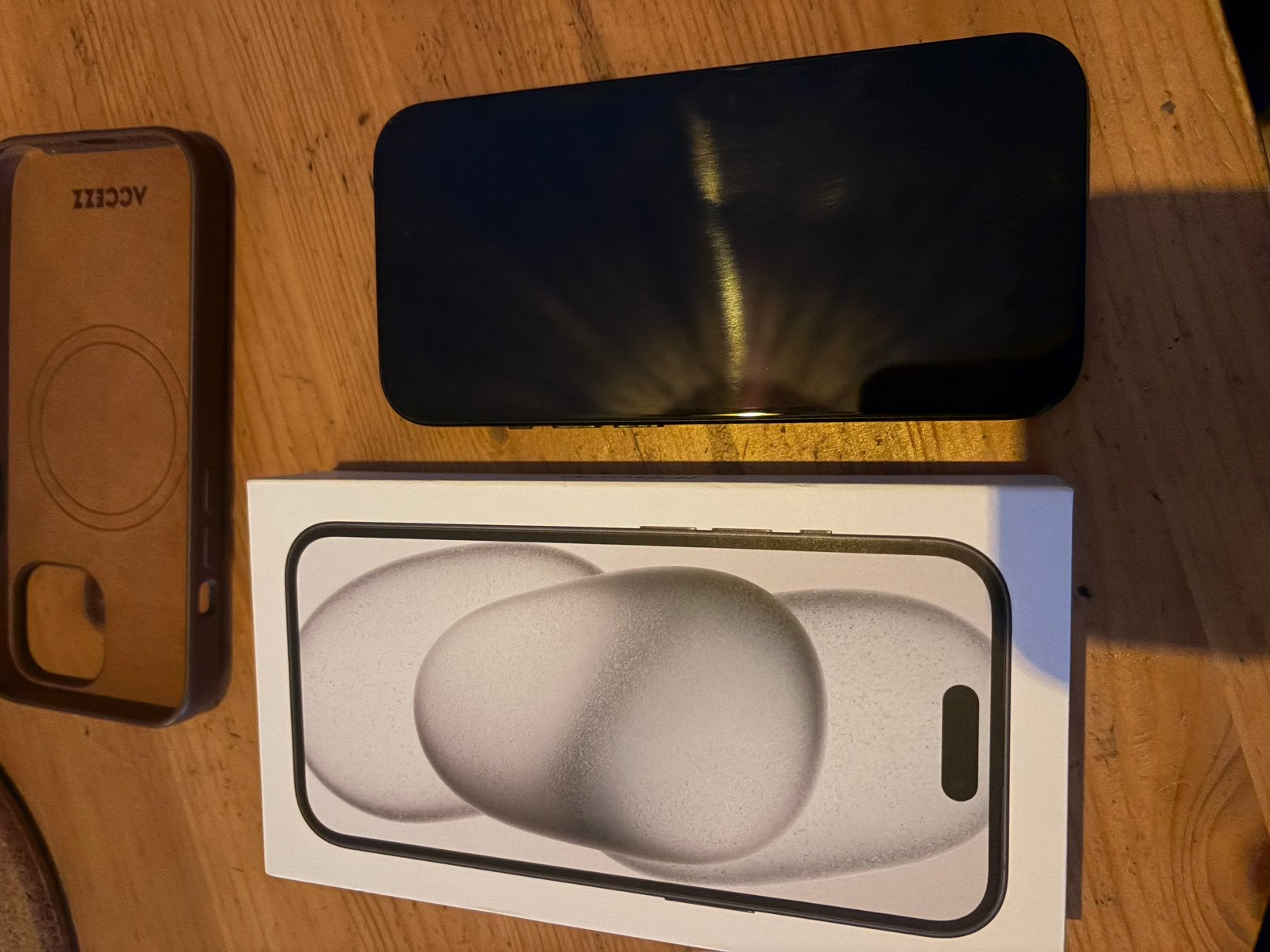 iPhone 15, 256GB