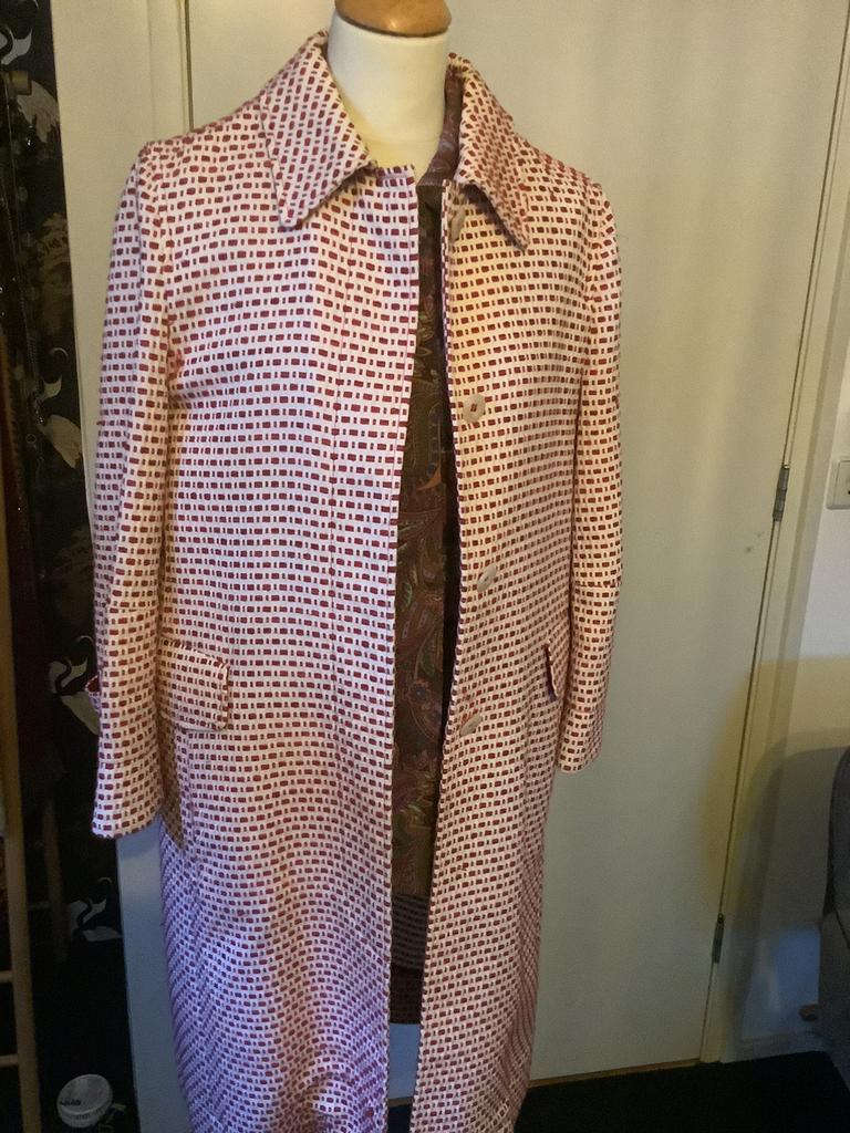 Oilily jas, Ophalen of Verzenden, Zo goed als nieuw, Maat 38/40 (M), Rood