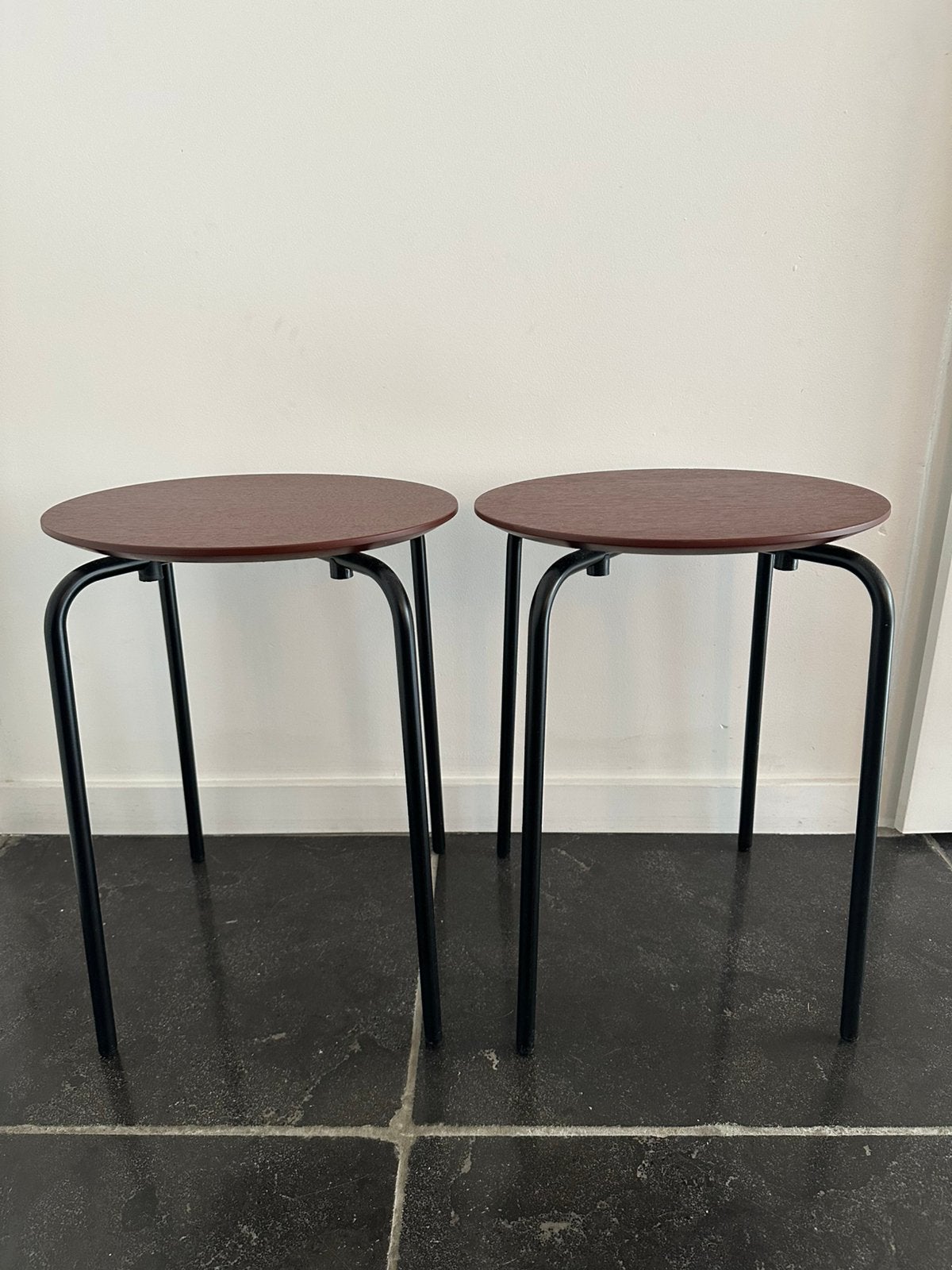 Ferm Living kruk krukjes Herman rood zwart, Ophalen of Verzenden, Zo goed als nieuw, Hout