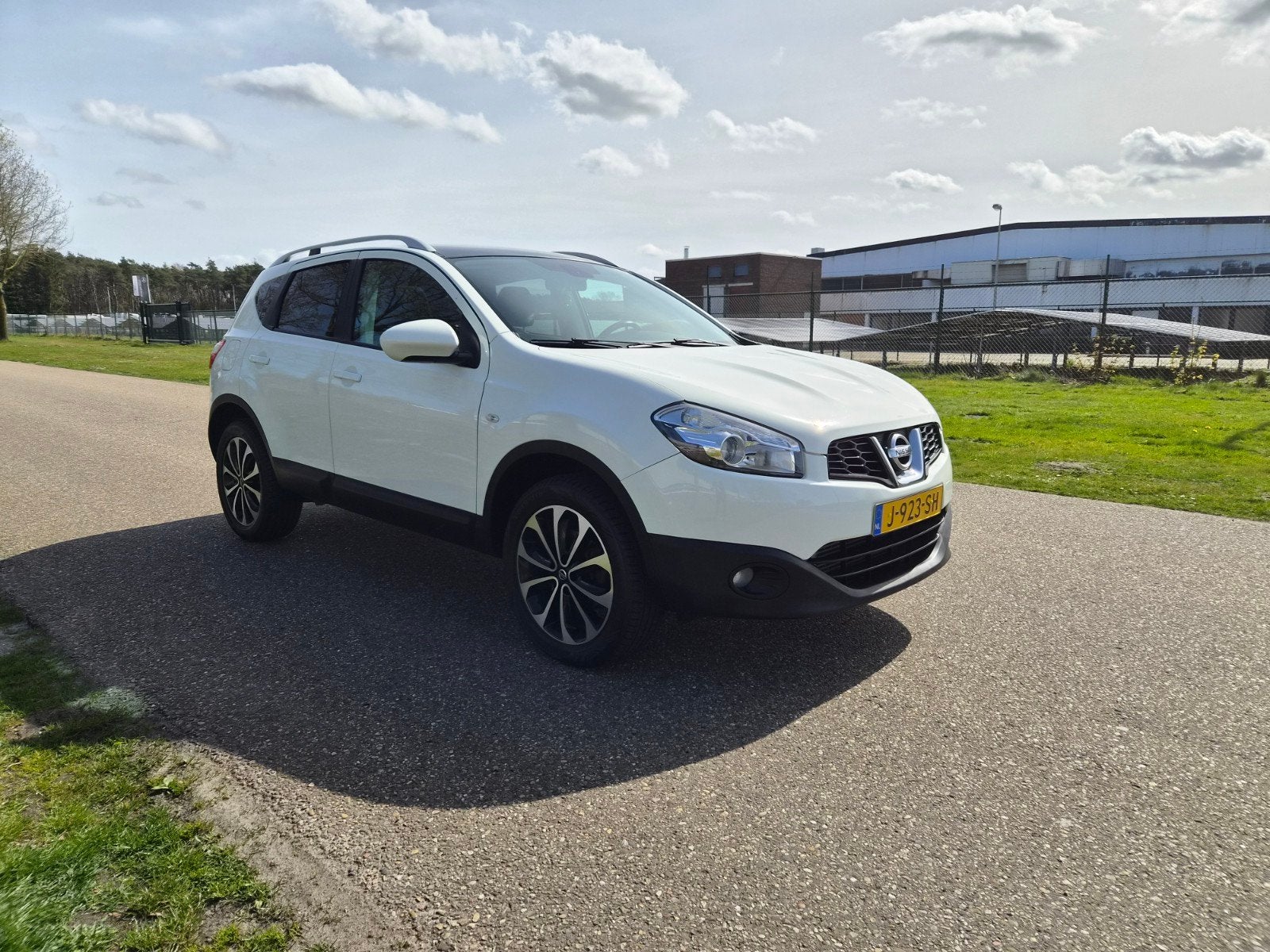 Nissan Qashqai 1.5 DCI  2011 Wit nw apk !!!, Auto's, Voorwielaandrijving, Euro 5, Stof, 4 cilinders