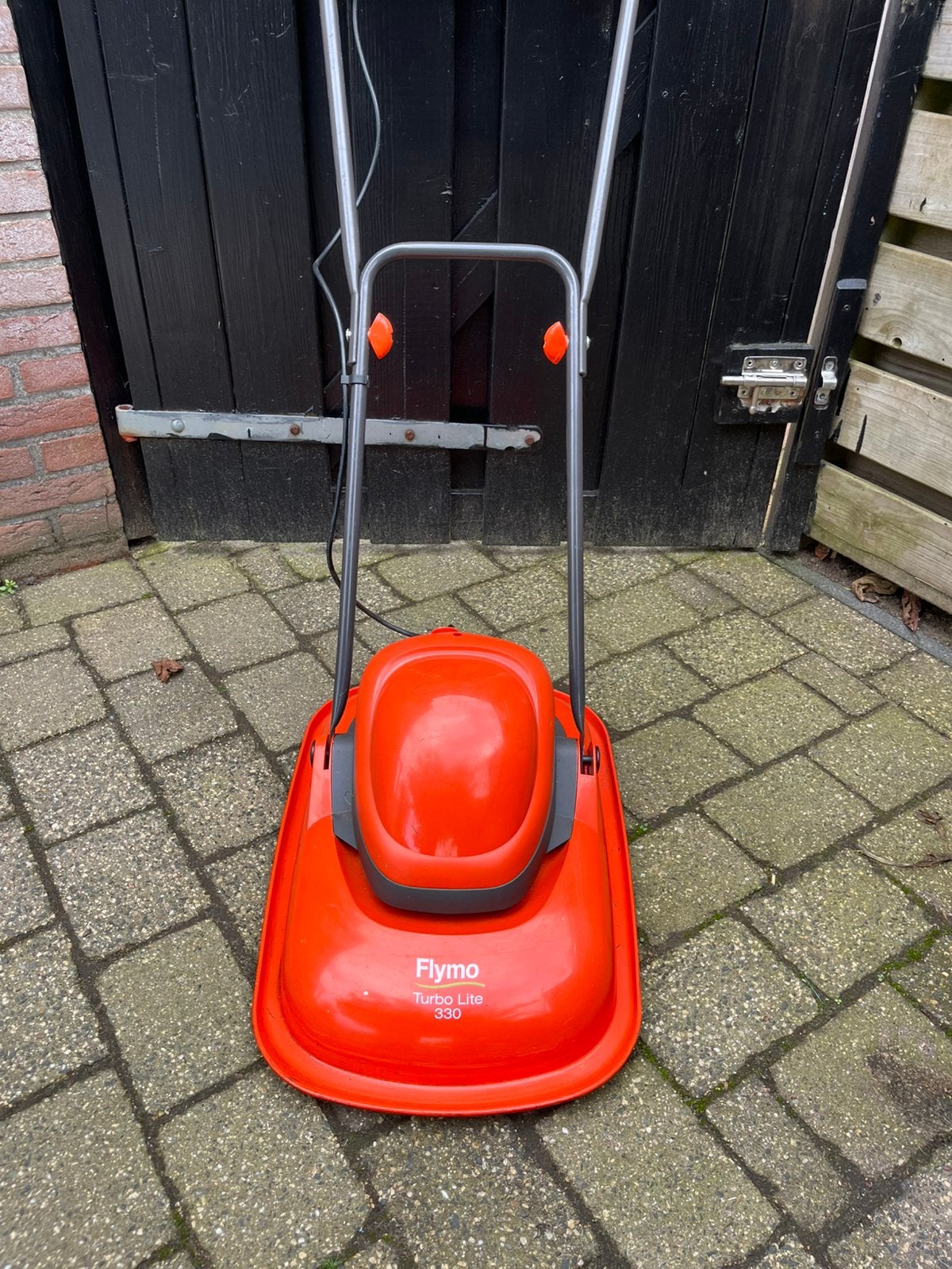 Flymo Zweefmaaier Turbo-Lite 330, Zweefmaaier, Ophalen of Verzenden