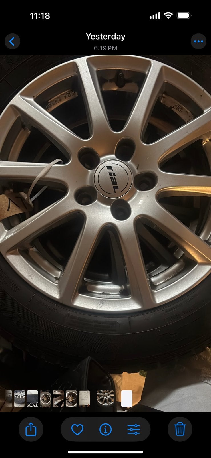 4 lichtmetalen RIAL Milano velgen met Goodyear winterbanden., Ophalen, Zo goed als nieuw