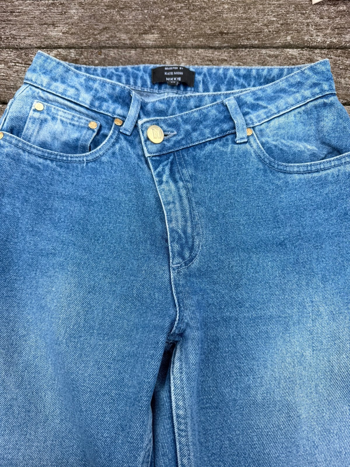 Nikkie jeans mt 25, Ophalen of Verzenden, Zo goed als nieuw, Blauw, W28 - W29 (confectie 36)