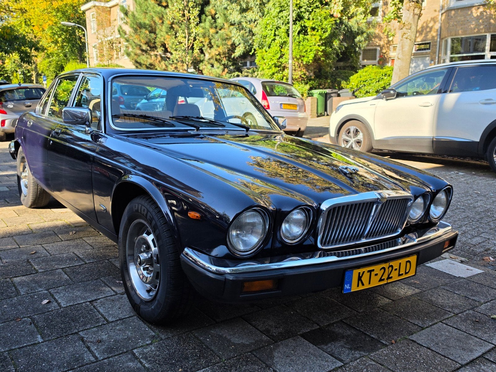 Jaguar XJ 4.2 III - LWB - Oldtimer - MRB Vrij! - Mooie Auto!, foto 7