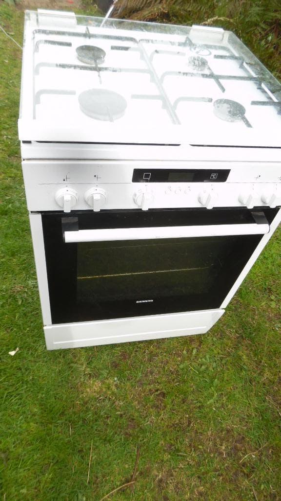 Siemens supernetjes gasfornuis met hetelucht oven, Witgoed en Apparatuur, Fornuizen, Gebruikt, 60 cm of meer, Gas, Vrijstaand