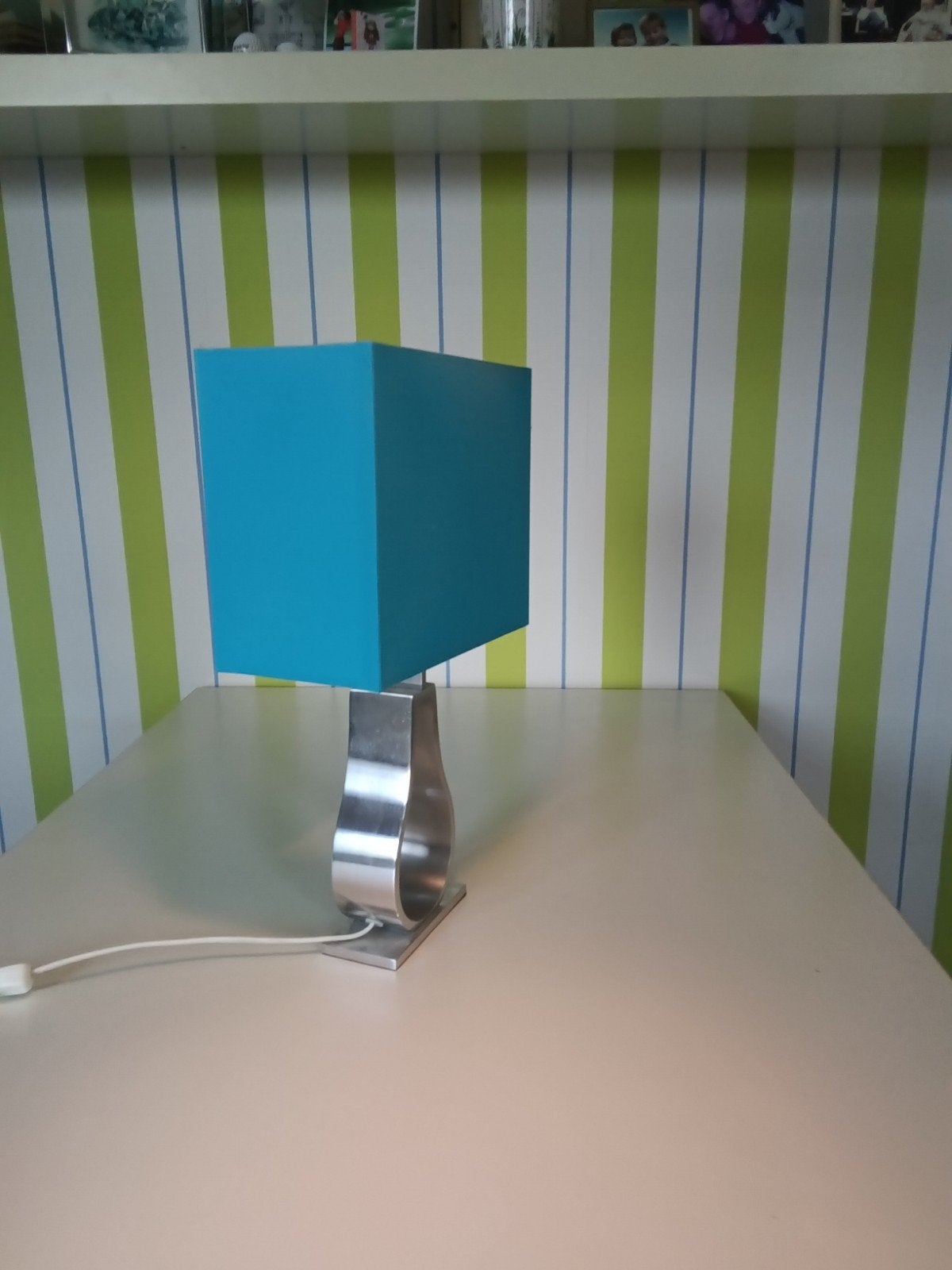 turquoise schemerlamp op aluminium voet, Huis en Inrichting, Ophalen