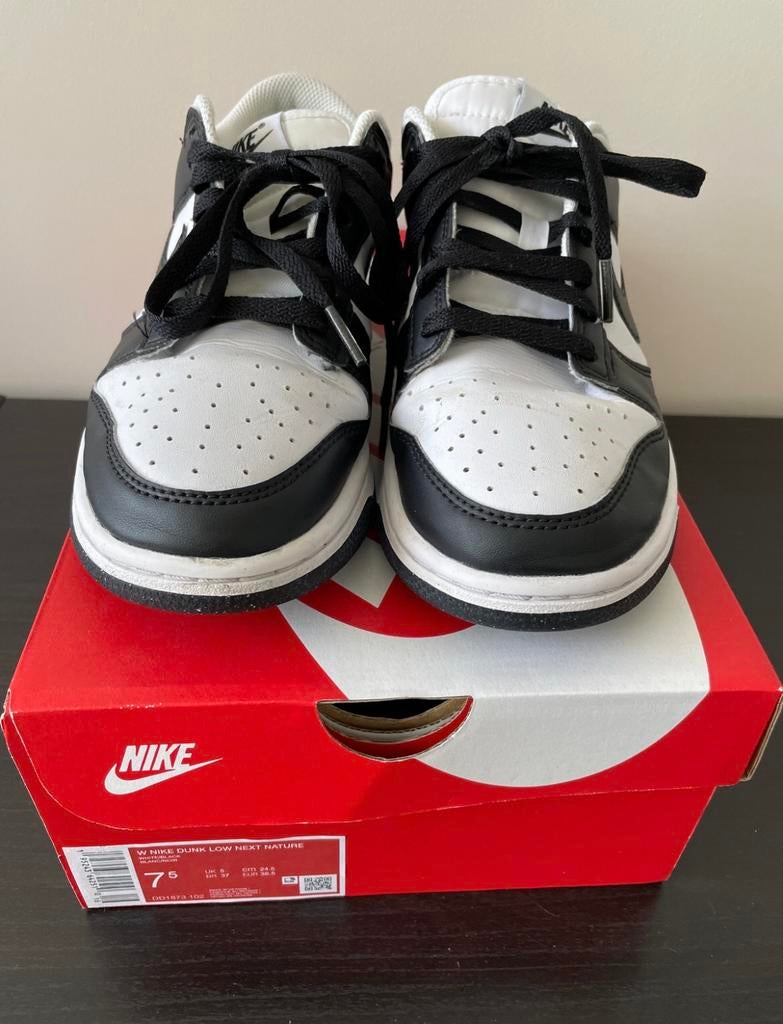 Nike Dunk Low Panda sneakers, Kleding | Dames, Schoenen, Zwart, Nike, Ophalen of Verzenden, Sneakers of Gympen