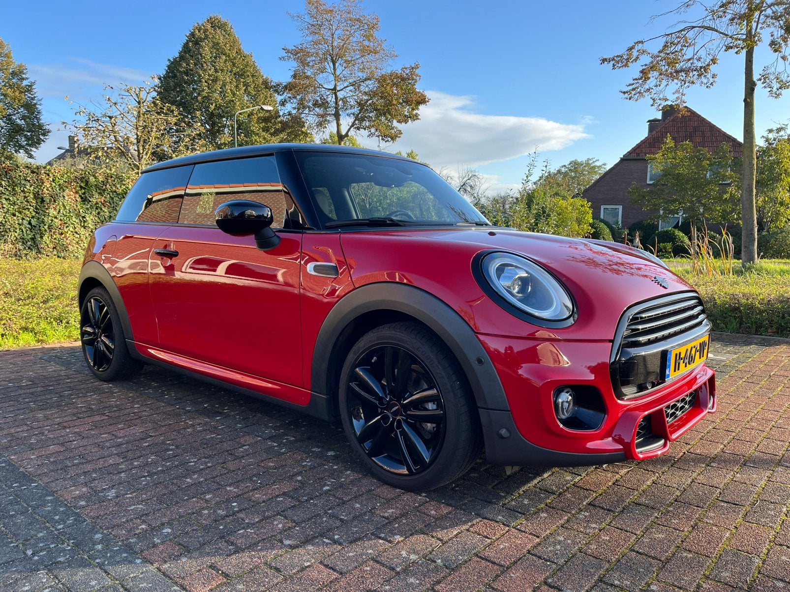 MINI 3-drs 1.5 136pk Aut JCW 2020 Rood, 136 pk, 4 stoelen, Alcantara, 49 €/maand