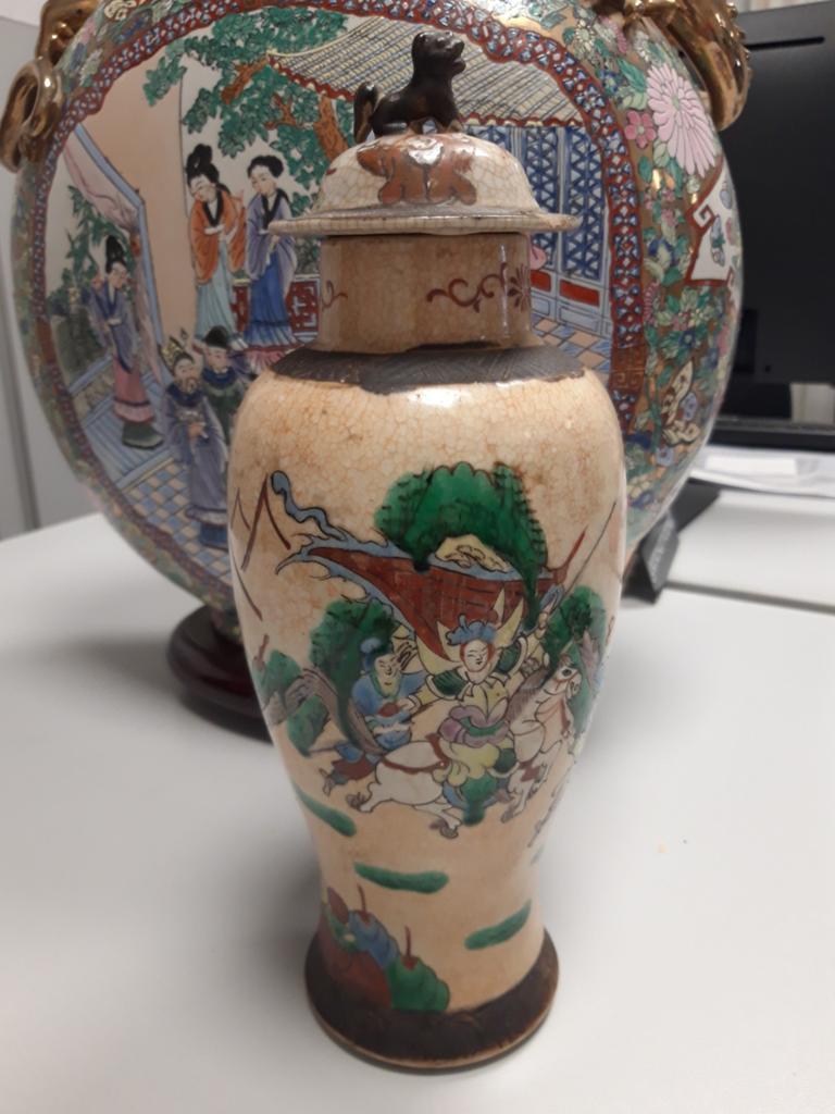 Antieke Chinese Gemberpot met Scènes van Krijgers - 30 cm, Ophalen of Verzenden