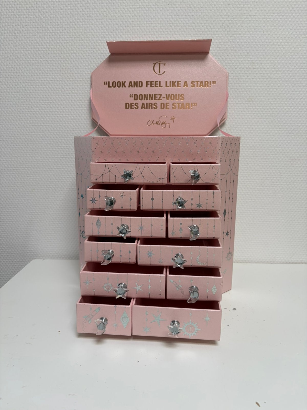 Lege Charlotte Tilbury Adventskalender Box/Luxe Sieradendoos, Ophalen of Verzenden, Zo goed als nieuw, Roze