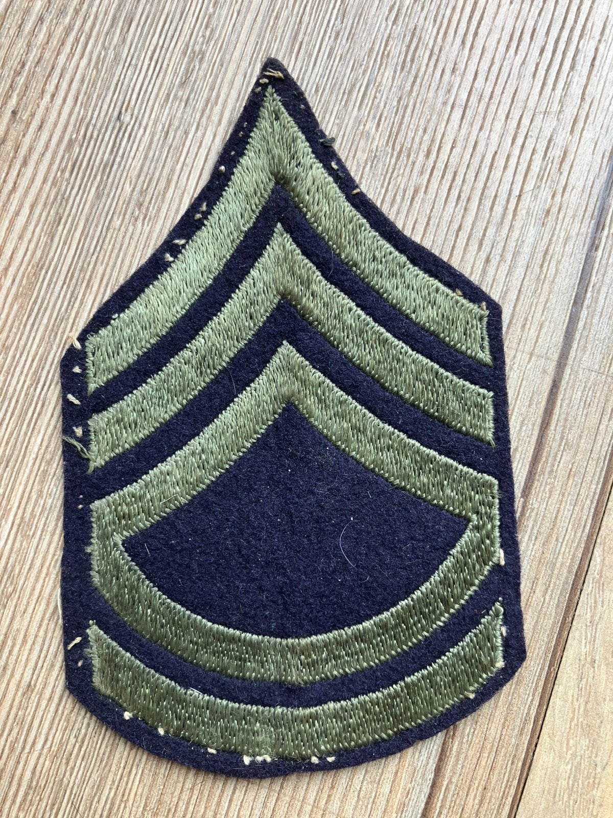 US; T/Sergeant rank insignia, arm rang embleem, Verzamelen, Militaria | Tweede Wereldoorlog, Ophalen of Verzenden, Landmacht, Amerika