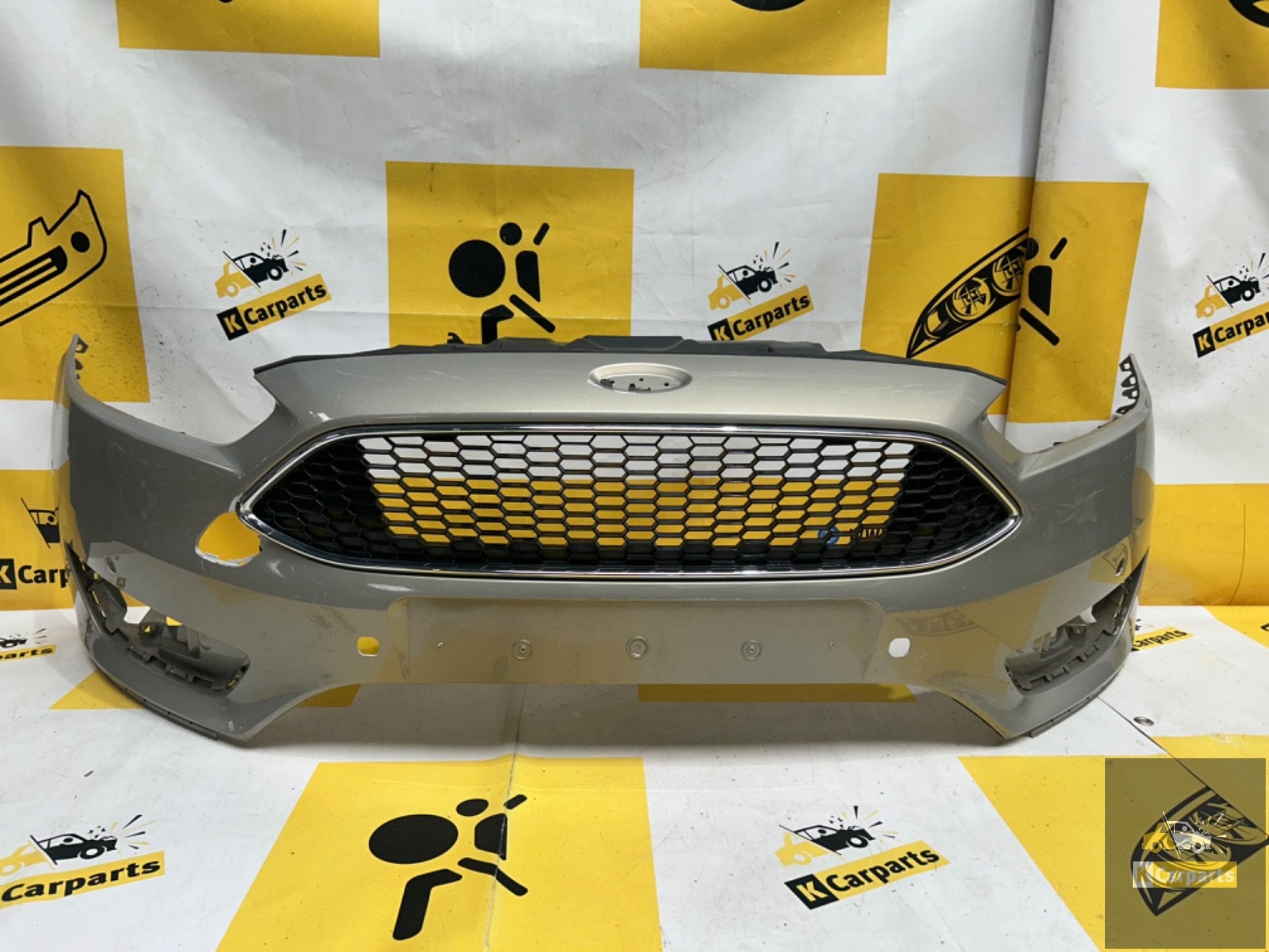 Voorbumper Ford Focus 3 FACELIFT ORIGINEEL F1EB-17757-A