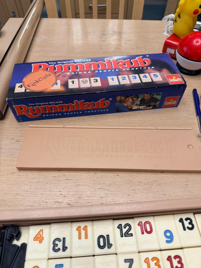 Rummikub de luxe in luxe koffer zgan, Ophalen of Verzenden, Zo goed als nieuw
