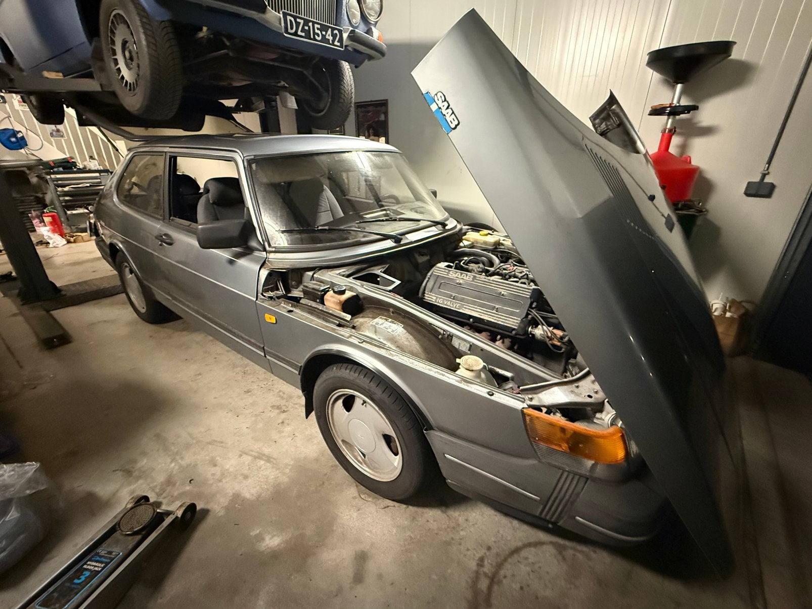 Foto 2 van Saab 900 2.1 I 16 HB U9 1991 Grijs