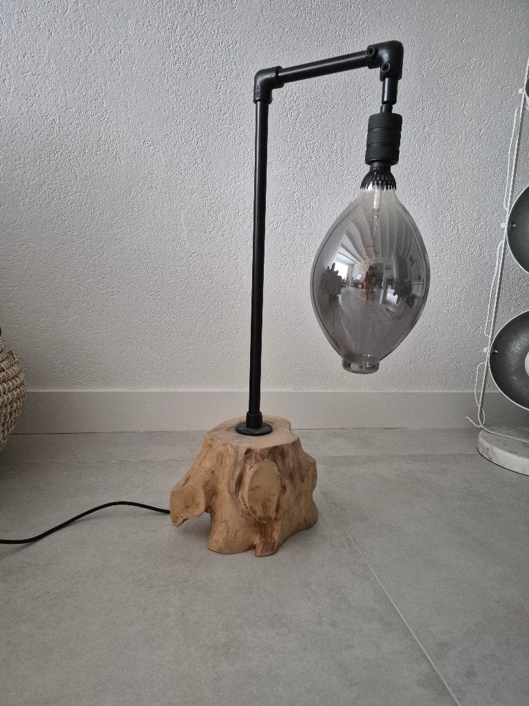 Lamp, Huis en Inrichting, Lampen | Vloerlampen, Ophalen, Zo goed als nieuw, Minder dan 100 cm, Industrieel