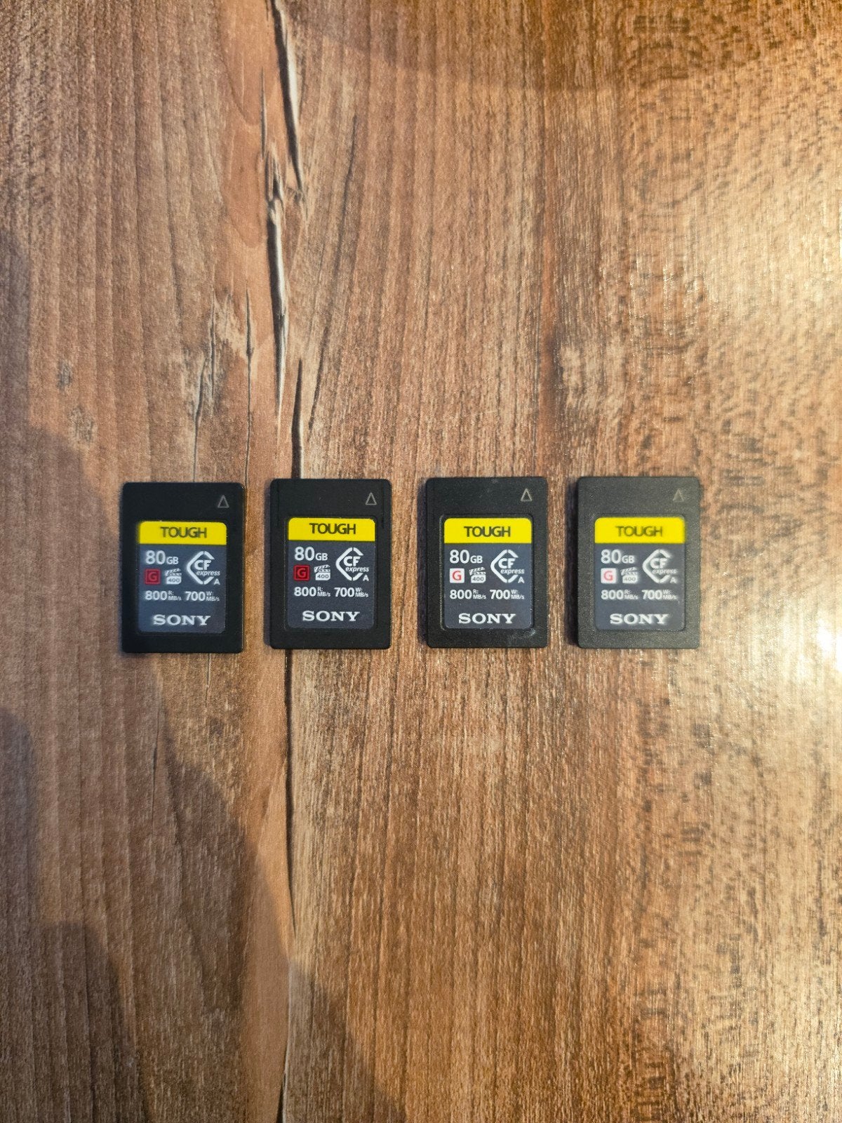4x Sony CFexpress Type A TOUGH 80GB (800/700 MB/s), Ophalen of Verzenden, Zo goed als nieuw, Schokbestendig, Sony