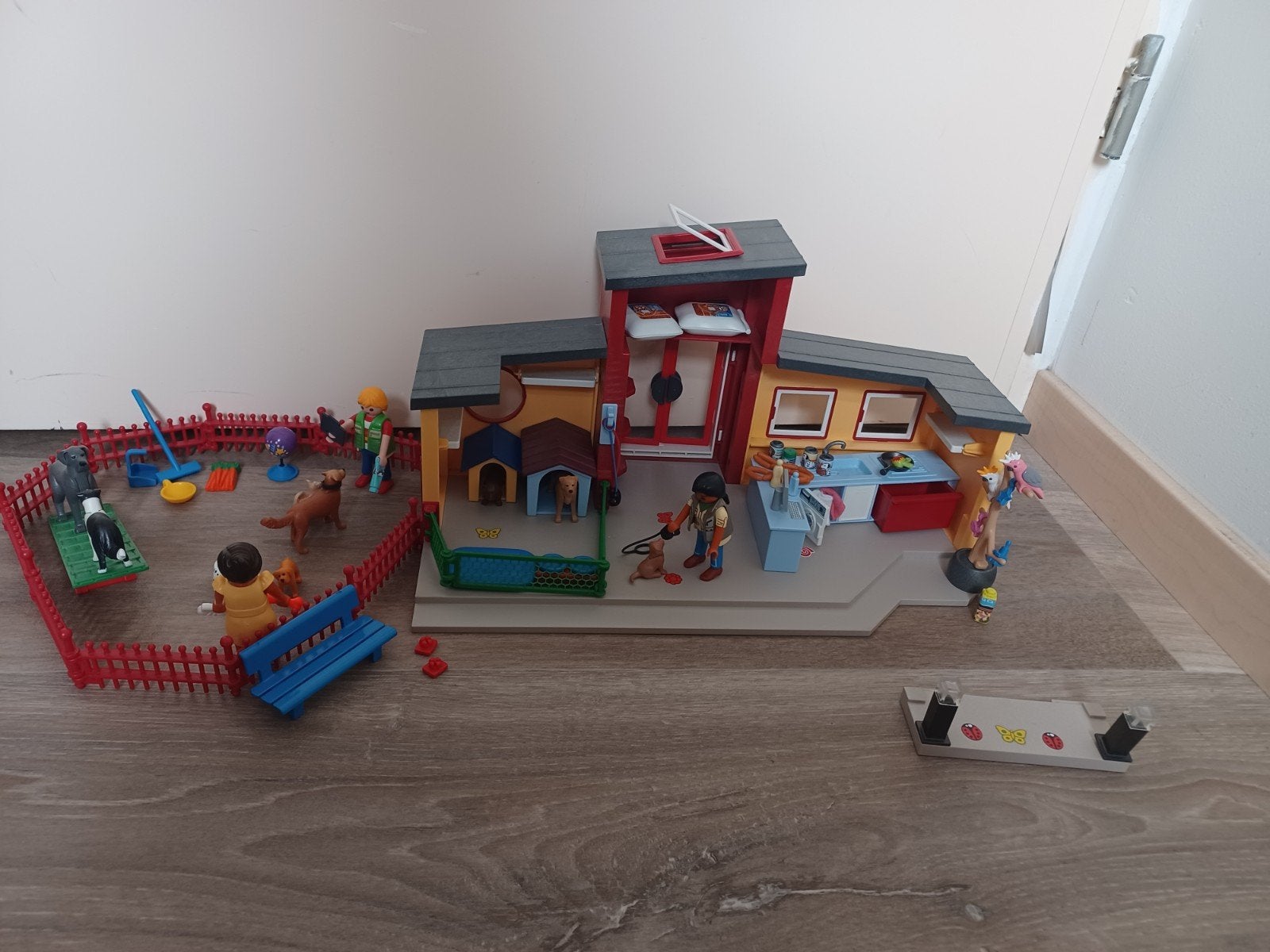 PLAYMOBIL HONDENASIEL. Compleet, Ophalen of Verzenden, Zo goed als nieuw
