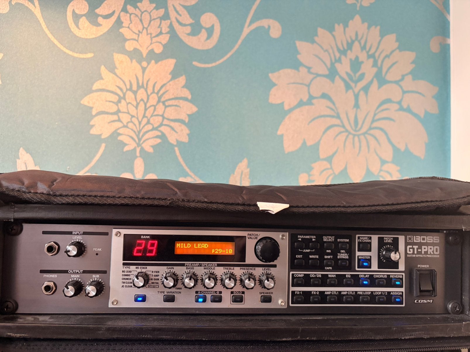 Boss GT-Pro + Roland FC-200 MIDI Foot Controller, Muziek en Instrumenten, Ophalen, Zo goed als nieuw