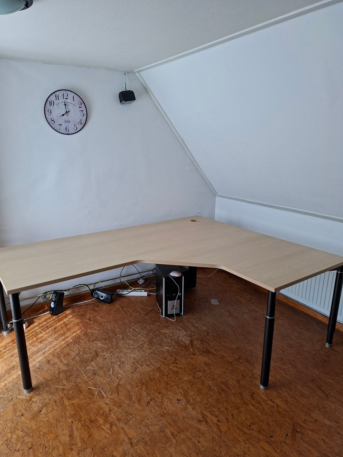 Hoekbureau, Ophalen, In hoogte verstelbaar, Gebruikt