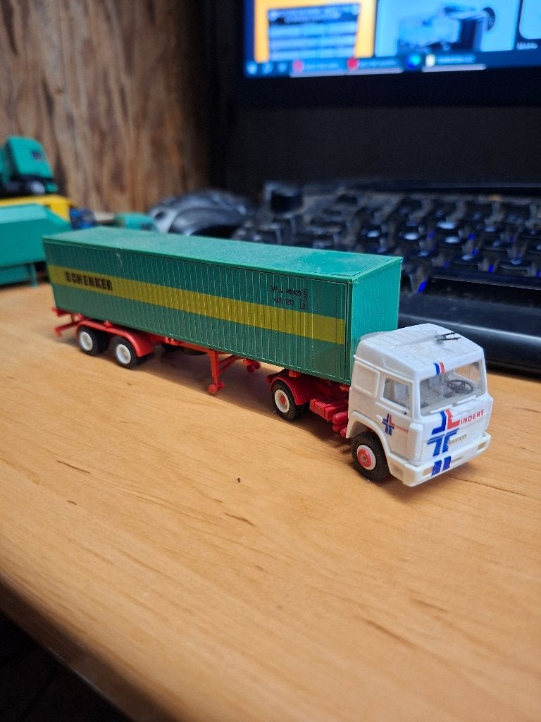 Herpa Iveco Linders/Schenker, Hobby en Vrije tijd, Modelauto's | 1:87, Ophalen of Verzenden, Gebruikt, Bus of Vrachtwagen, Herpa