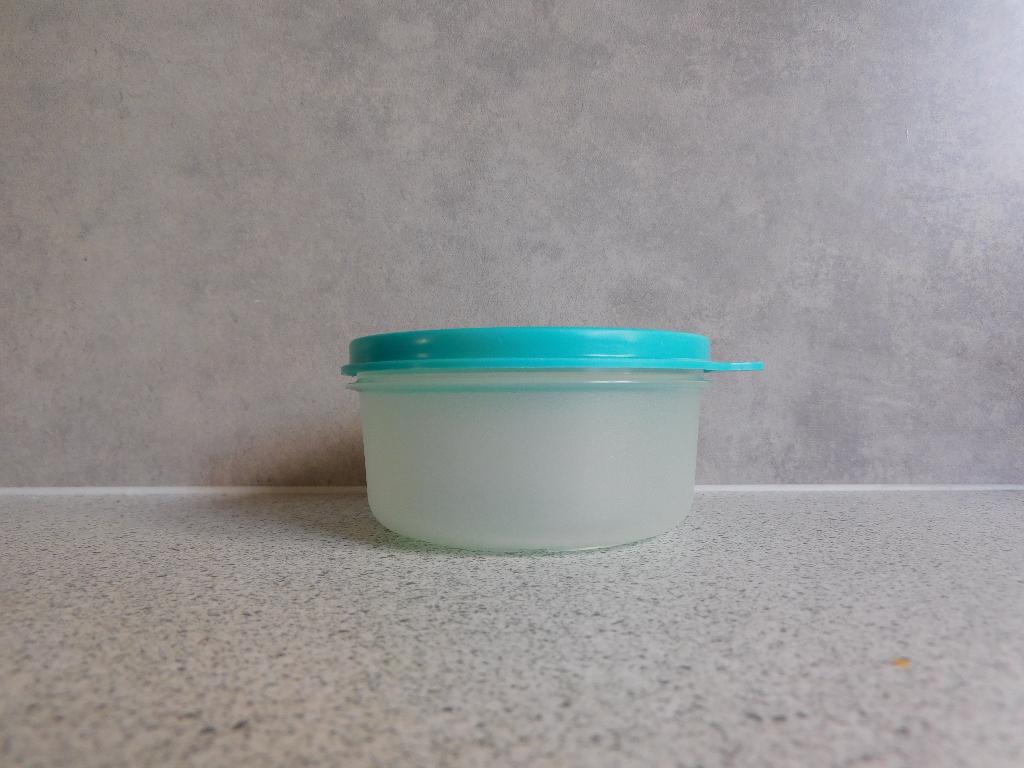 Tupperware Ruimteschaal 200 ml. Turquoise, Ophalen of Verzenden, Zo goed als nieuw, Schaal