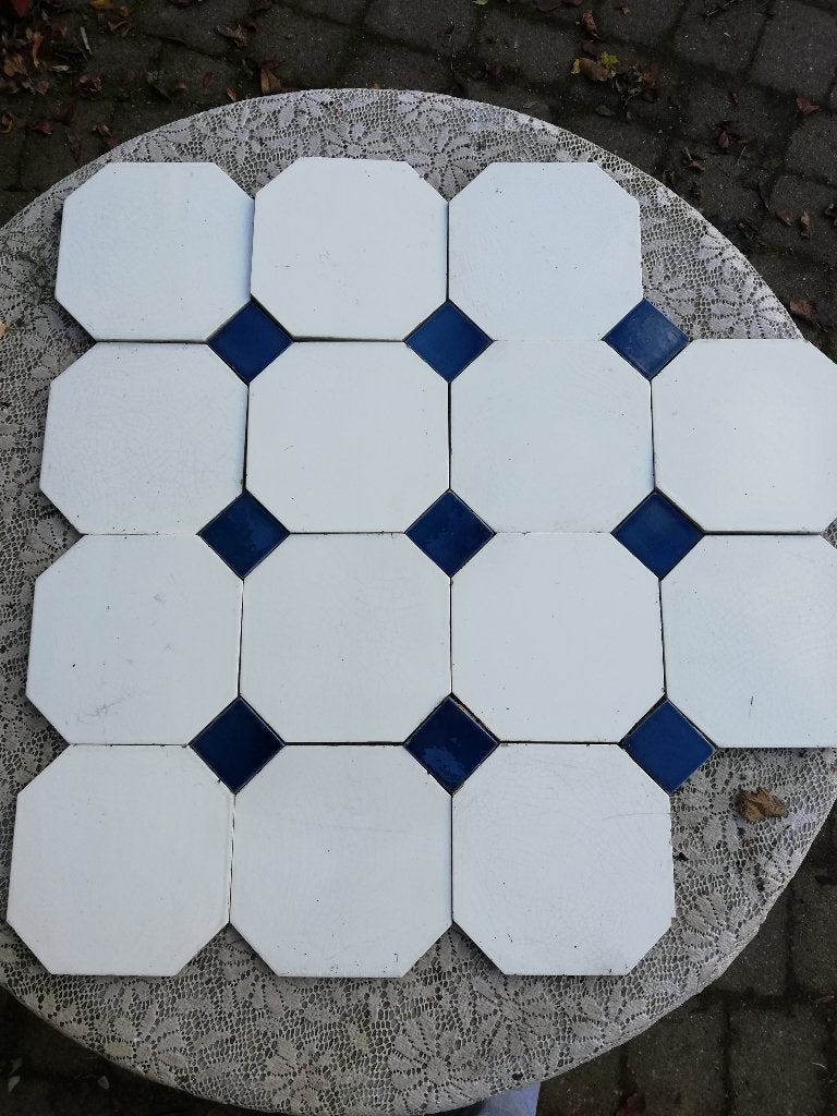 ca 5 m2 antieke achtkantige wandtegels met blauw vulhoekje, Ophalen