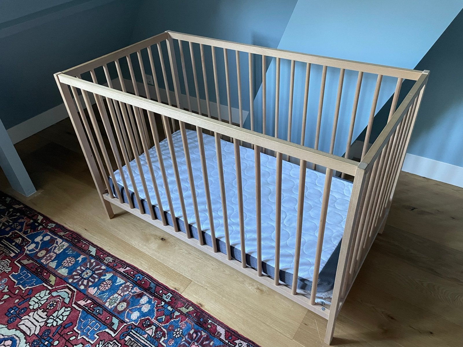 Houten ledikant Ikea Sniglar met matras Himlavalv 60x120cm, Ophalen, Zo goed als nieuw, Ledikant