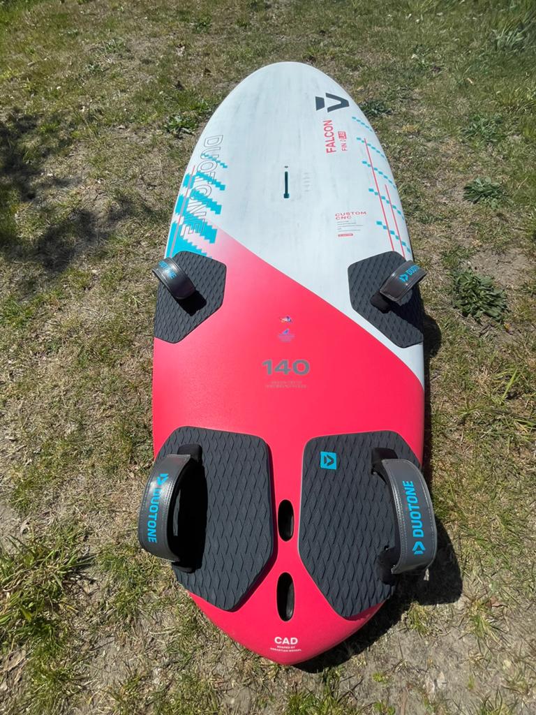Duotone Falcon Dlab 2025 140 liter - Nieuwstaat!, Ophalen, 250 tot 300 cm, Met draagtas, Zo goed als nieuw