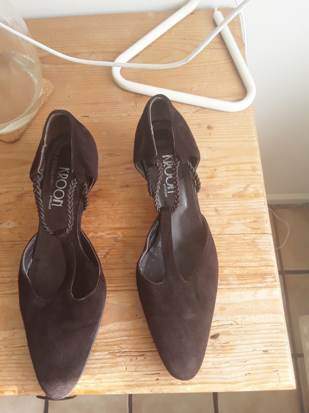 schoenen pumps bruin 39 kleine hak Kroon suede, Ophalen of Verzenden, Bruin
