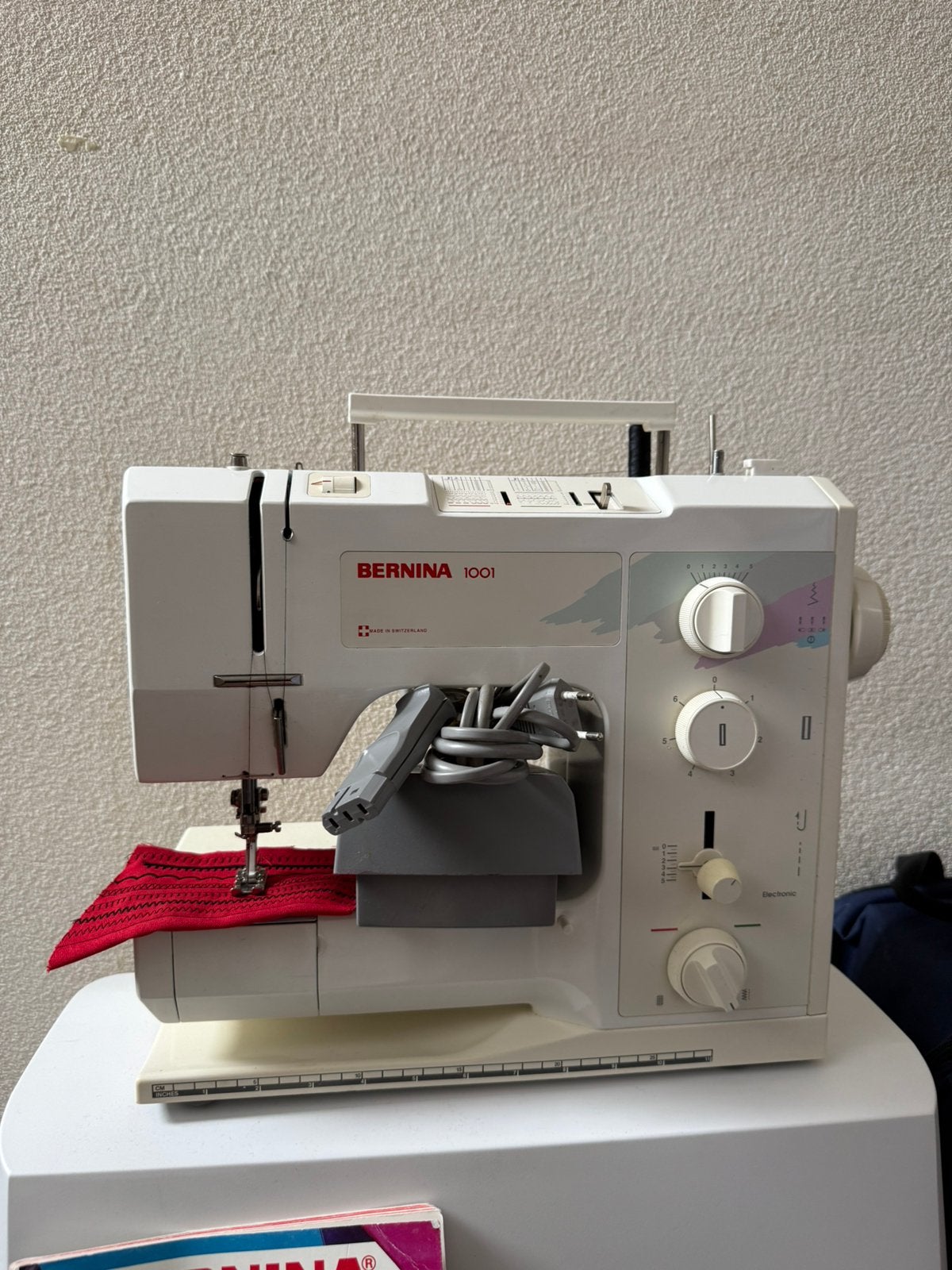 Bernina 1001 Electronic Naaimachine – Zwitserse kwaliteit, Ophalen of Verzenden, Naaimachine, Bernina