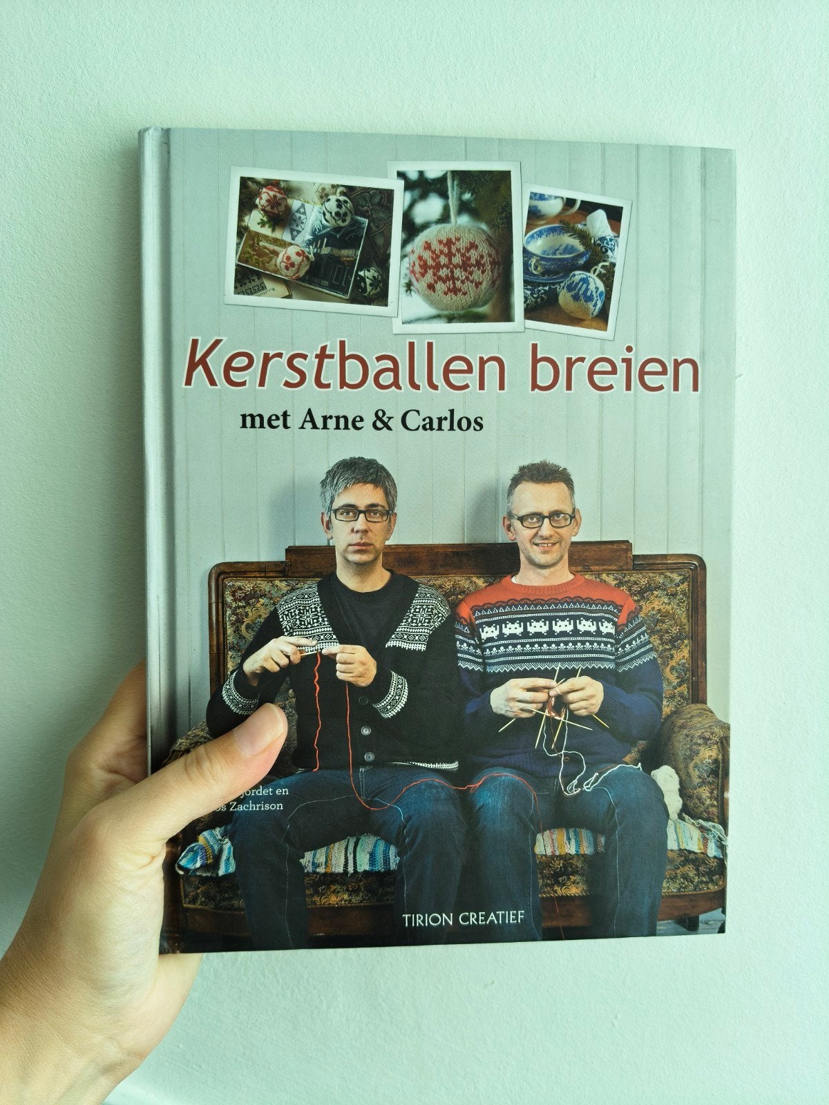 Kerstballen breien met Arne & Carlos - Boek, Ophalen of Verzenden, Zo goed als nieuw, Breien en Haken, Arne & Carlos