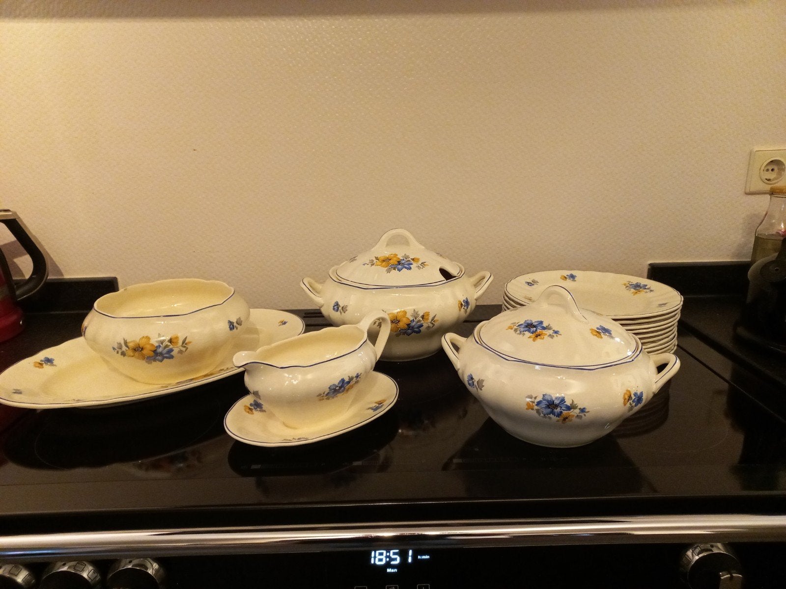 Vintage Maastricht servies, Société Céramique, korenbloem, Ophalen