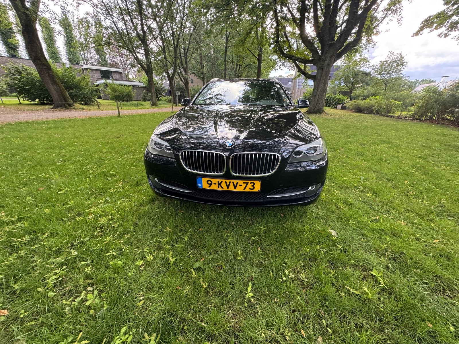 BMW 5-Serie 520I 135KW Touring Aut8 2013 Zwart, Auto's, Zwart, 4 cilinders, 2000 kg, Zwart