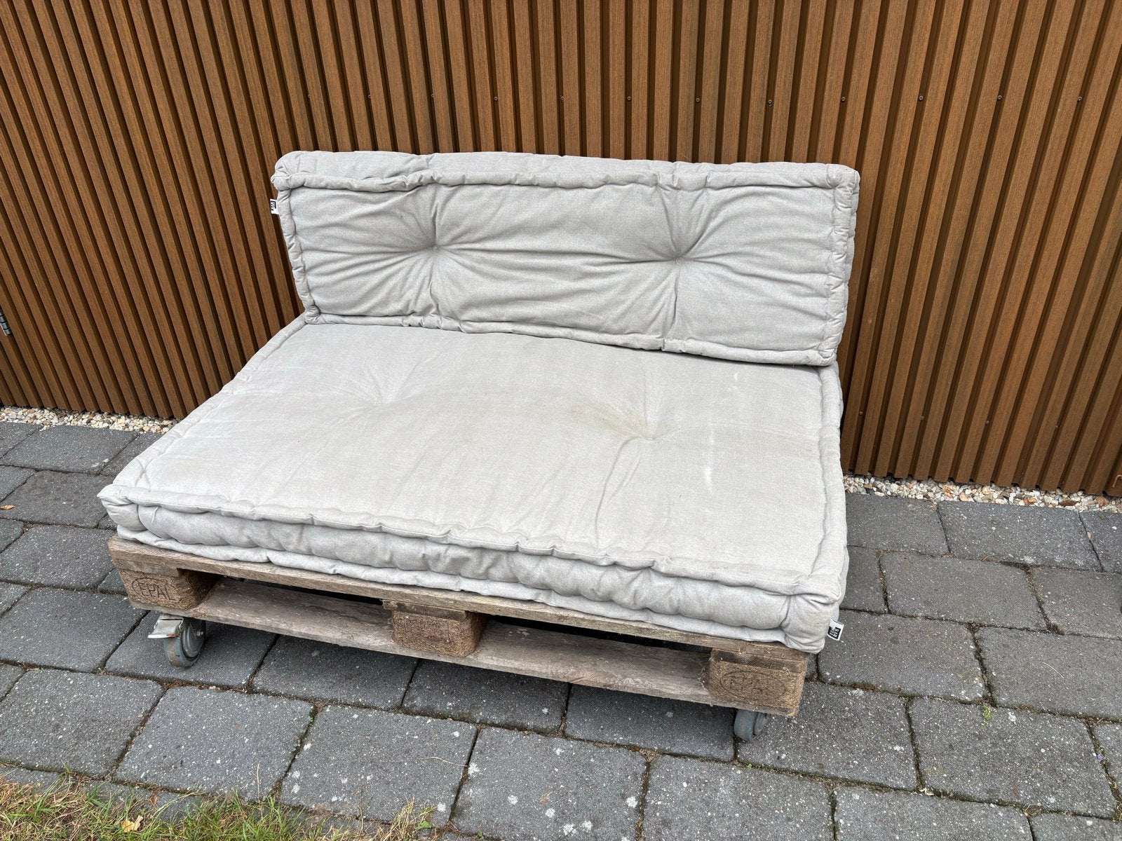 Palletbank met karwei kussens, Ophalen, Gebruikt, 150 tot 200 cm, Tweepersoons