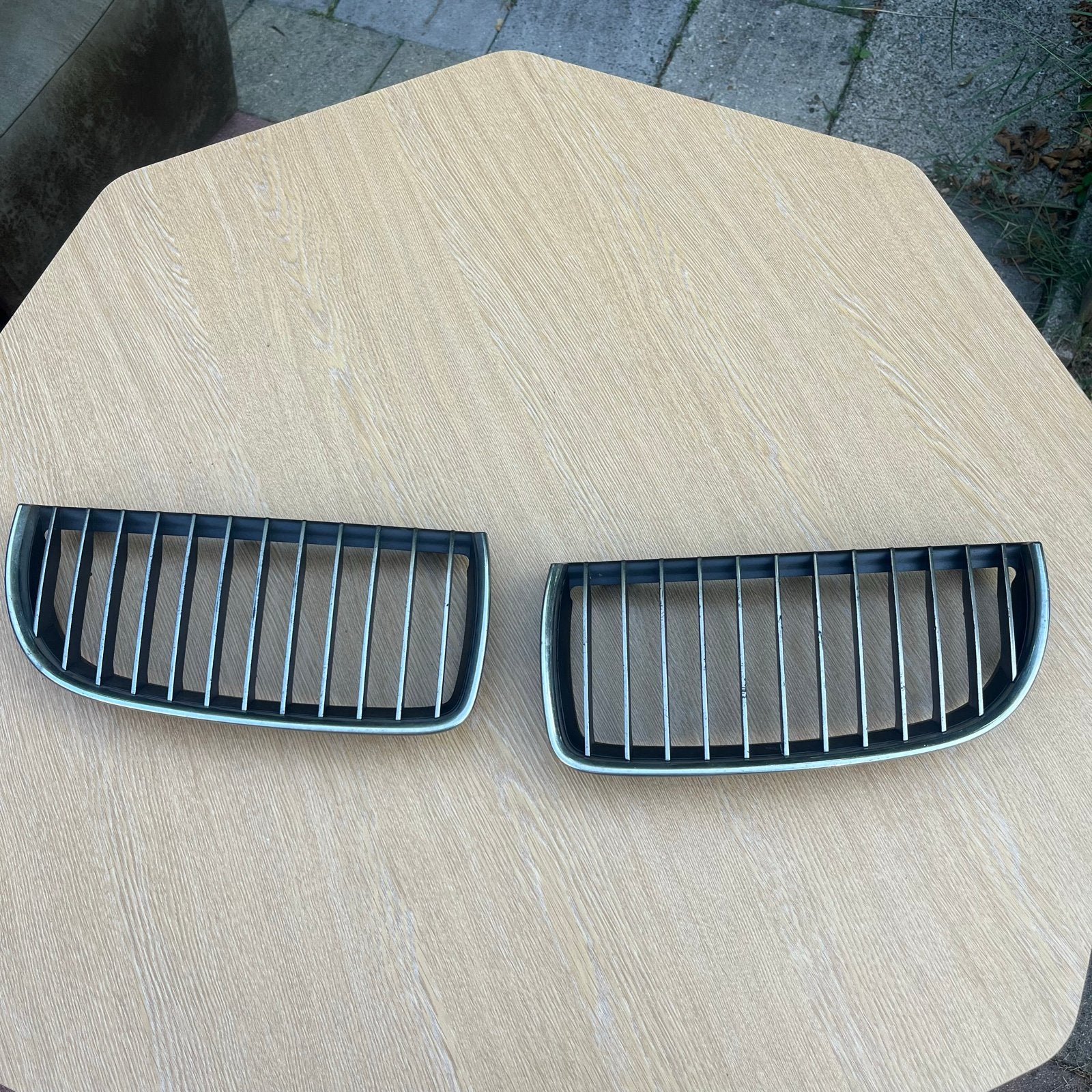 Grille set voor BMW (Nieuwstaat) (E90,E91,E92,E93) PRE LCI, Ophalen, Voor, Nieuw, Bumper
