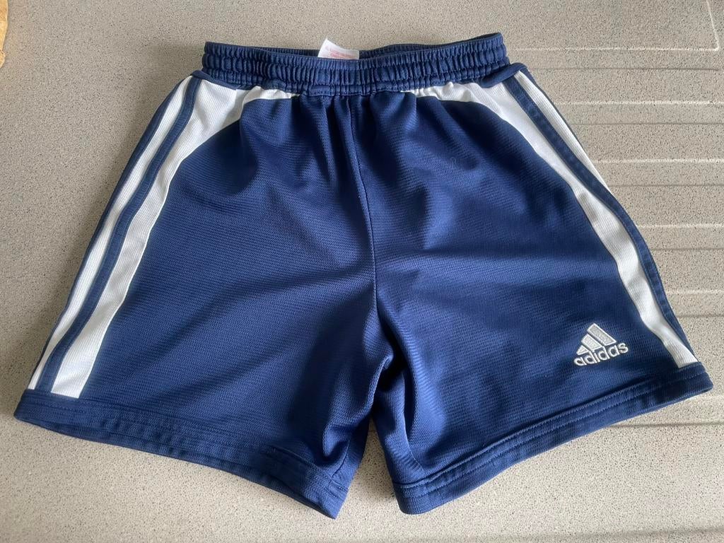 Adidas shorts 152 blauw korte broek climate, Ophalen of Verzenden, Zo goed als nieuw, Jongen, Broek
