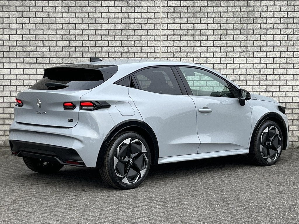 Renault Clio 1.8 Hybrid 160 Techno | Pack Première | Direct, Auto's, Renault, Stof, 4 cilinders, Met garantie (alle), Automatische klimaatregeling