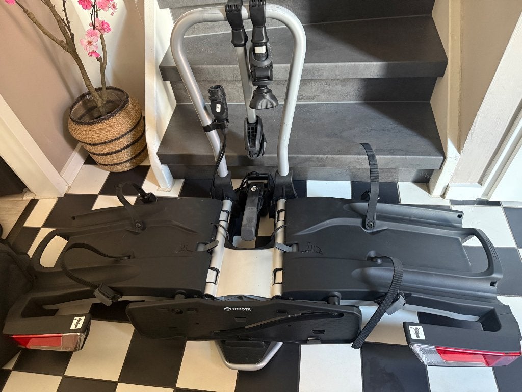 Thule EasyFold fietsendrager - Zo goed als nieuw, Auto diversen, Fietsendragers, Ophalen, Elektrische fiets, Zo goed als nieuw