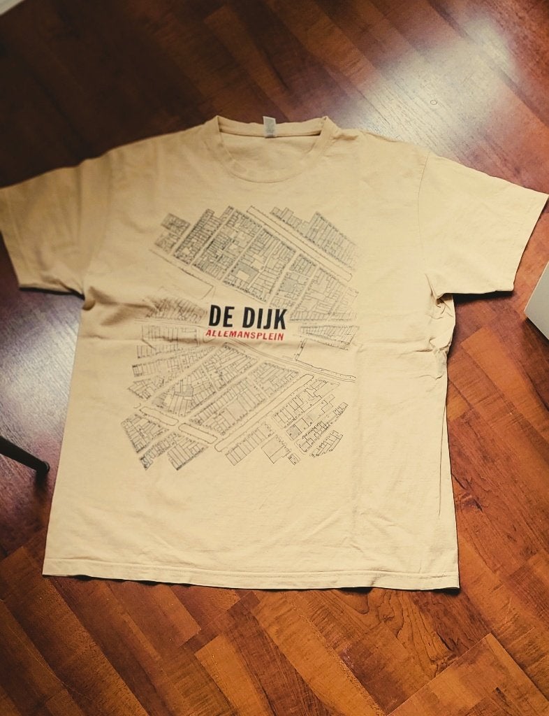 T-SHIRT 'DE DIJK', DE DIJK, Bruin, Gedragen, Shirt of Top